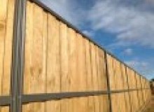 Kwikfynd Lap and Cap Timber Fencing
mangohill